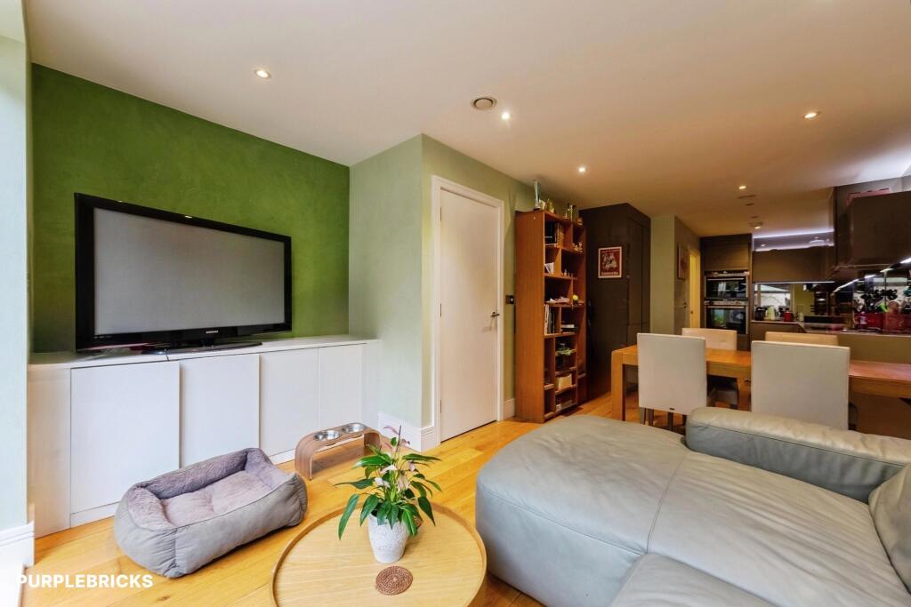 House in London - More