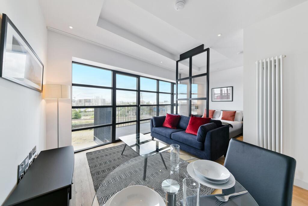 Main image of property: Amelia House, London City Island, E14