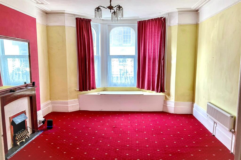 House in Canterbury - View 2