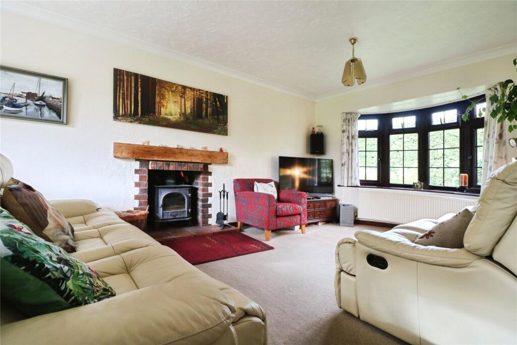 School Lane, Spooner Row, Wymondham, Norfolk, NR18 photo 3