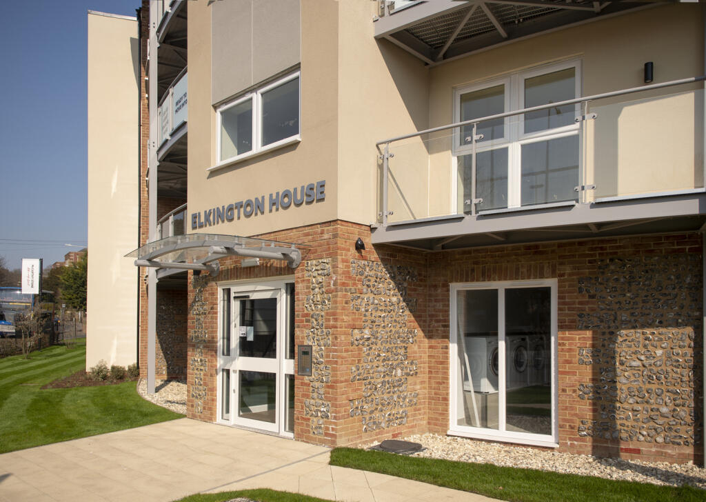 Apartment in Dover - View 4