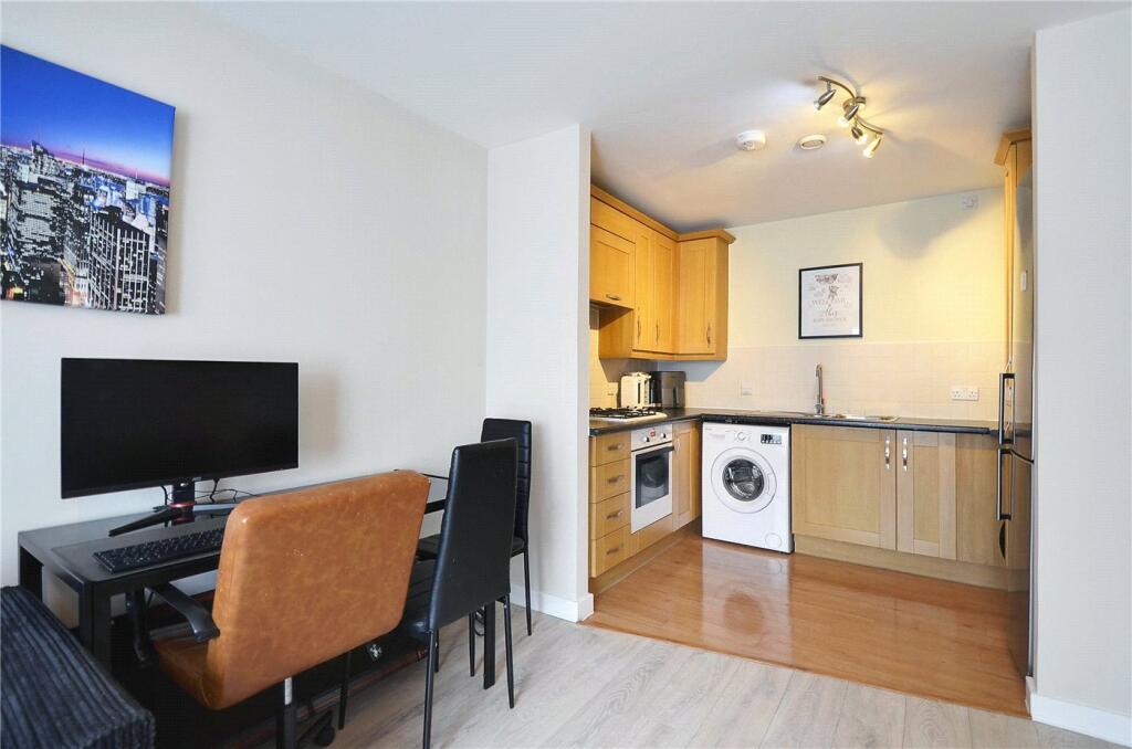 Apartment in Reading, Katesgrove, Coley - View 3