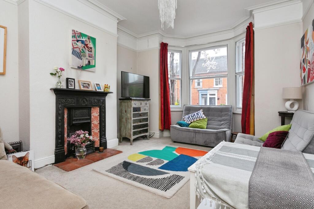 Wolverton Road, Stony Stratford, Milton Keynes, Buckinghamshire, MK11 photo 3