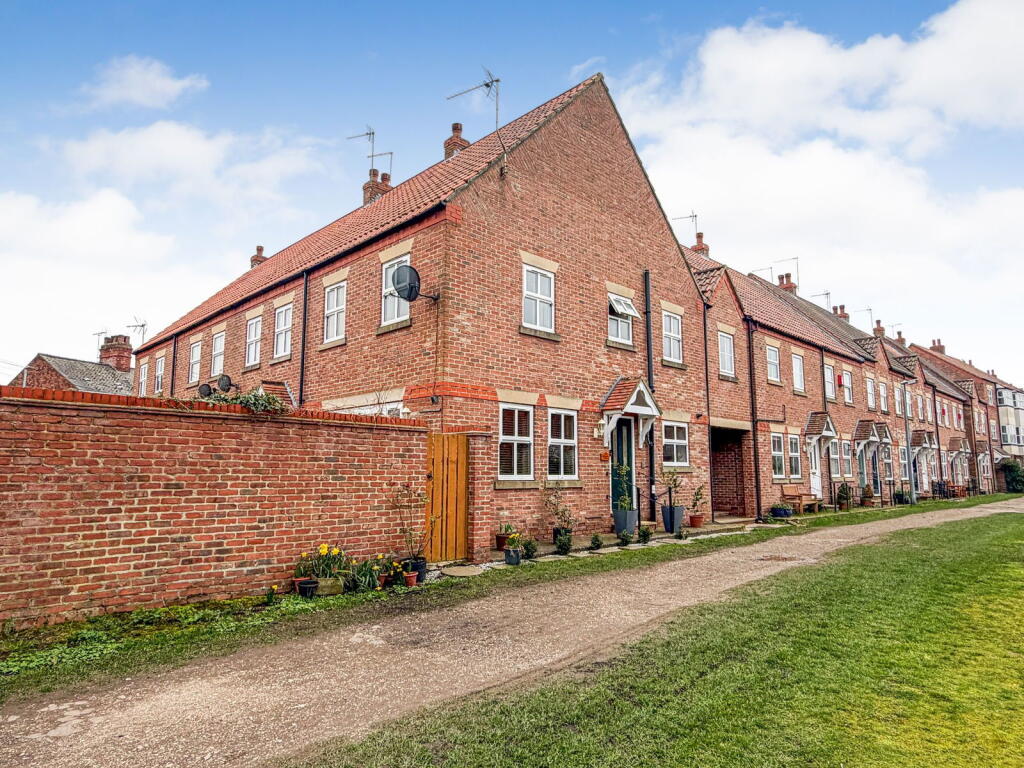 Main image of property: Marin Court, Beverley, East Riding of Yorkshire, HU17 0UH