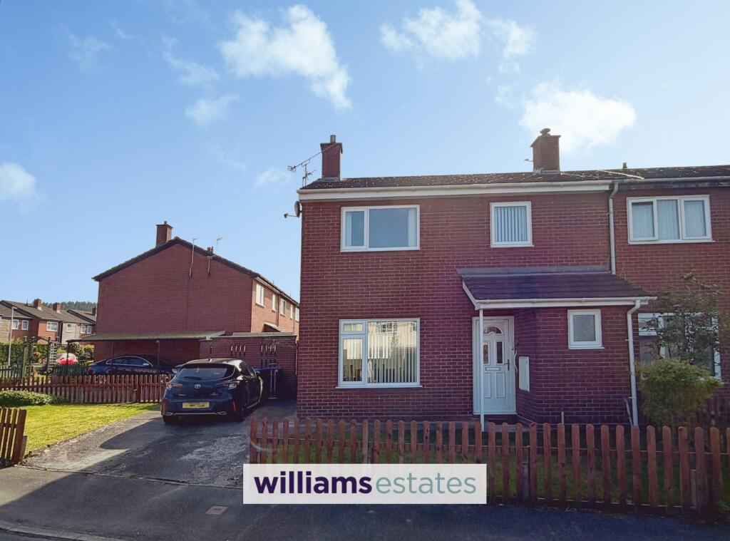 3-bed terraced on Maes Hafod, Ruthin, LL15, £199,500