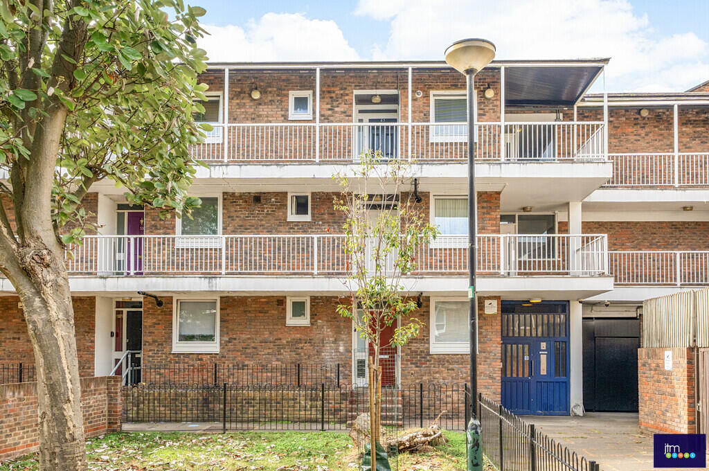 Ringmer Gardens, N19 photo 3
