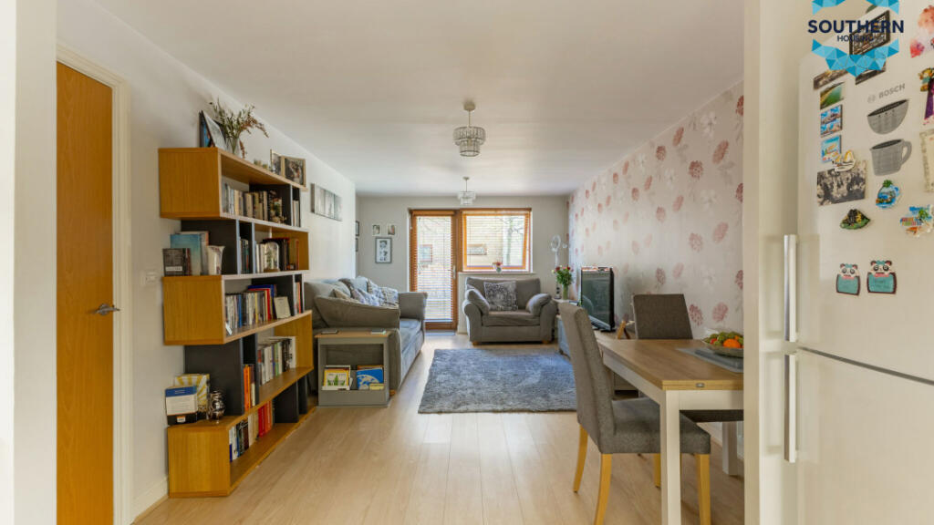 Apartment in Dartford - View 4