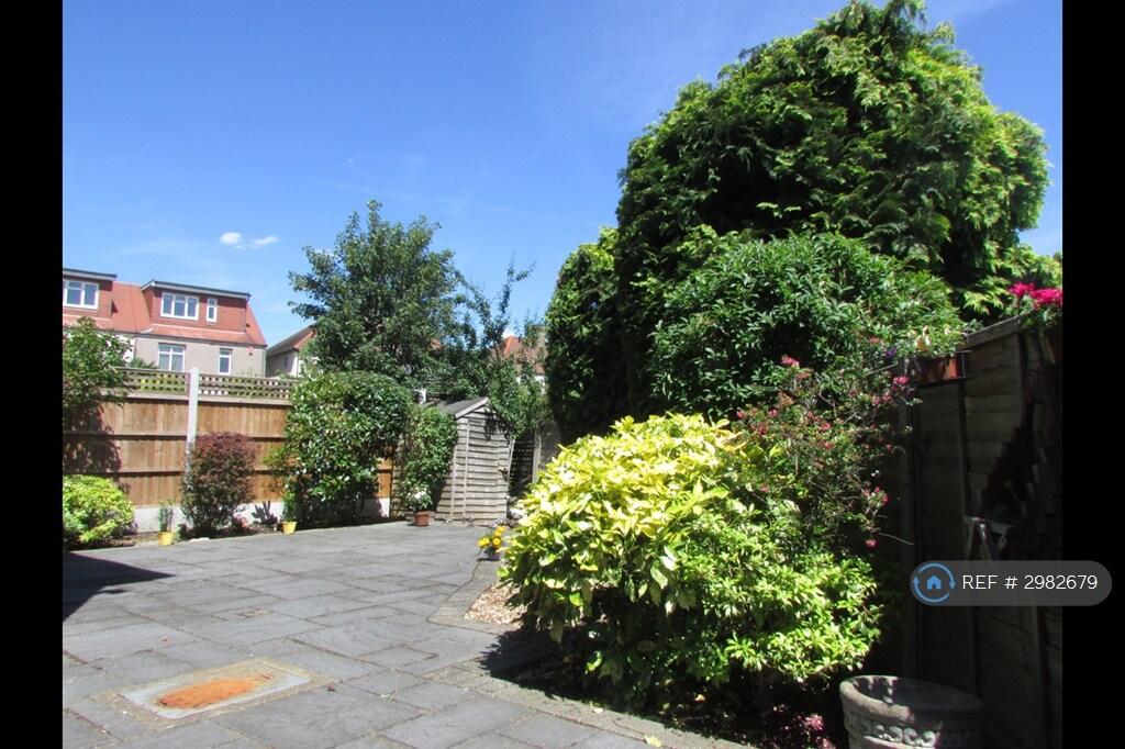 Property photo 11