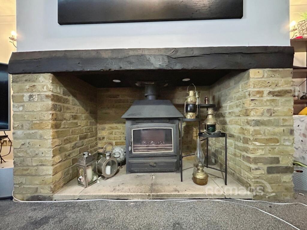 House in Hart, Pondtail, Fleet - View 4