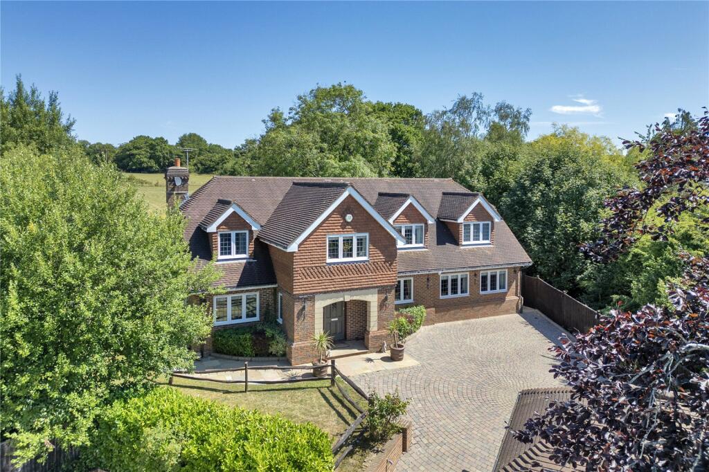 Main image of property: Heathfield Road, Burwash Weald, Etchingham, East Sussex, TN19