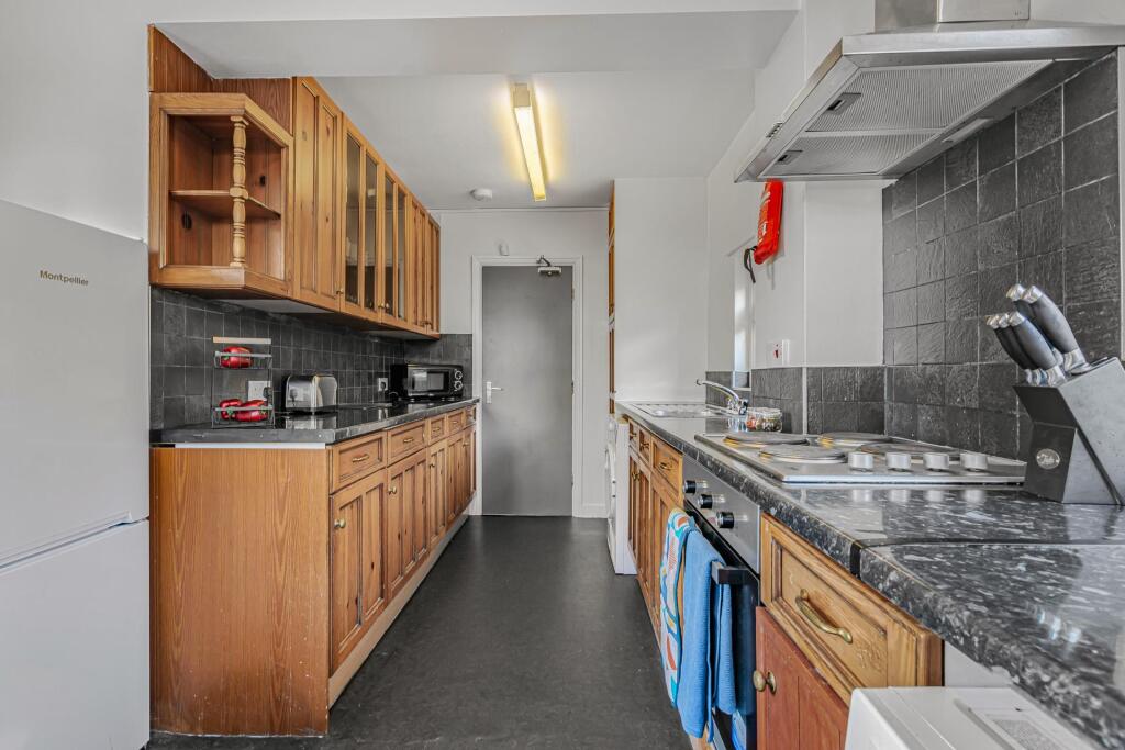 House in Leeds, Beckett Park, Burley - More