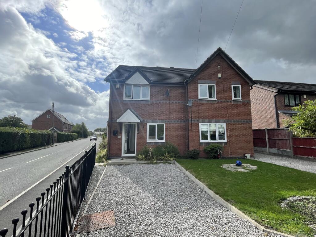 Main image of property: 1A Randle Brook Court, Rainford, St. Helens, Merseyside WA11 8HN