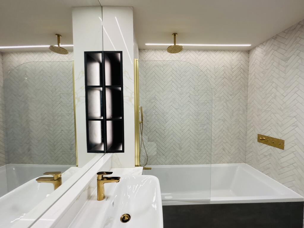 Apartment in London, Clifton Estate, Peckham - More
