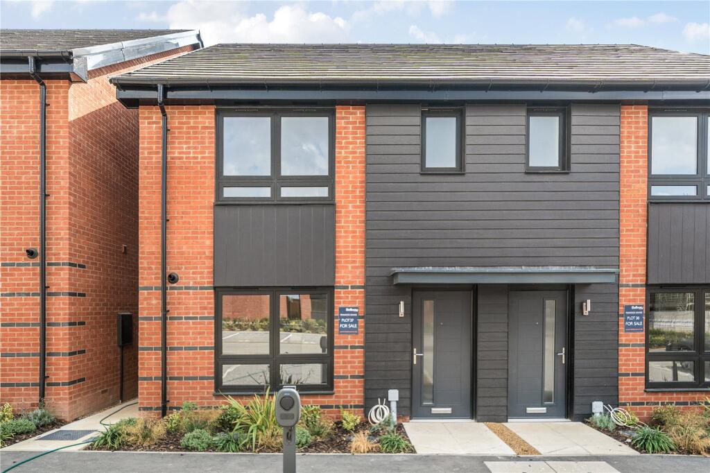 Main image of property: Pennwood Grange, Amersham Road, Hazlemere