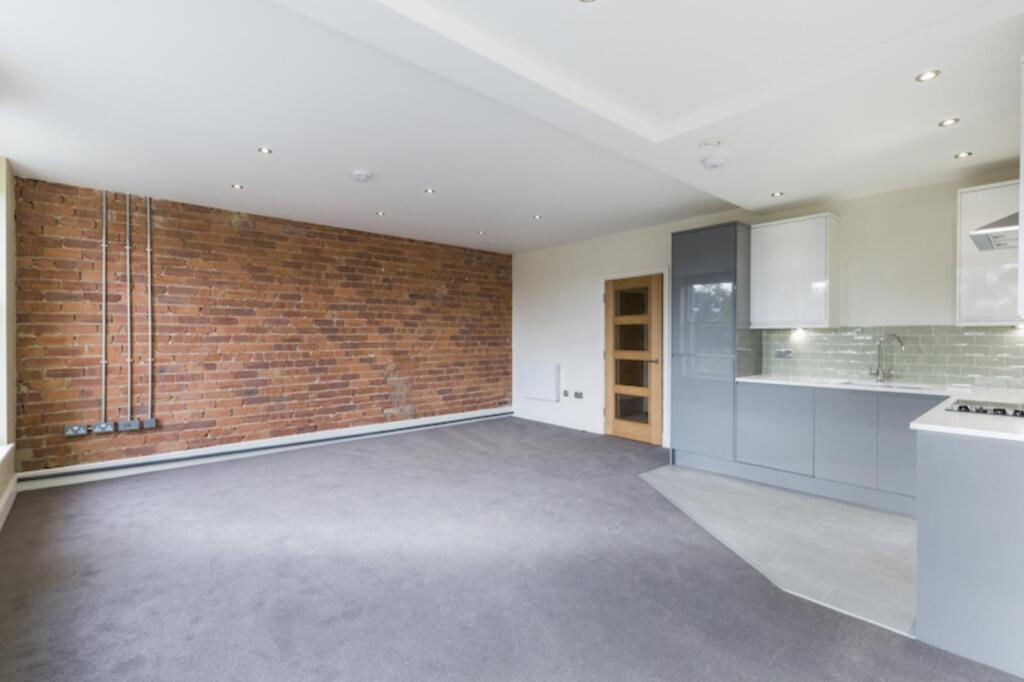 Apartment in Bradford, Middleton Estate, Ilkley - View 5