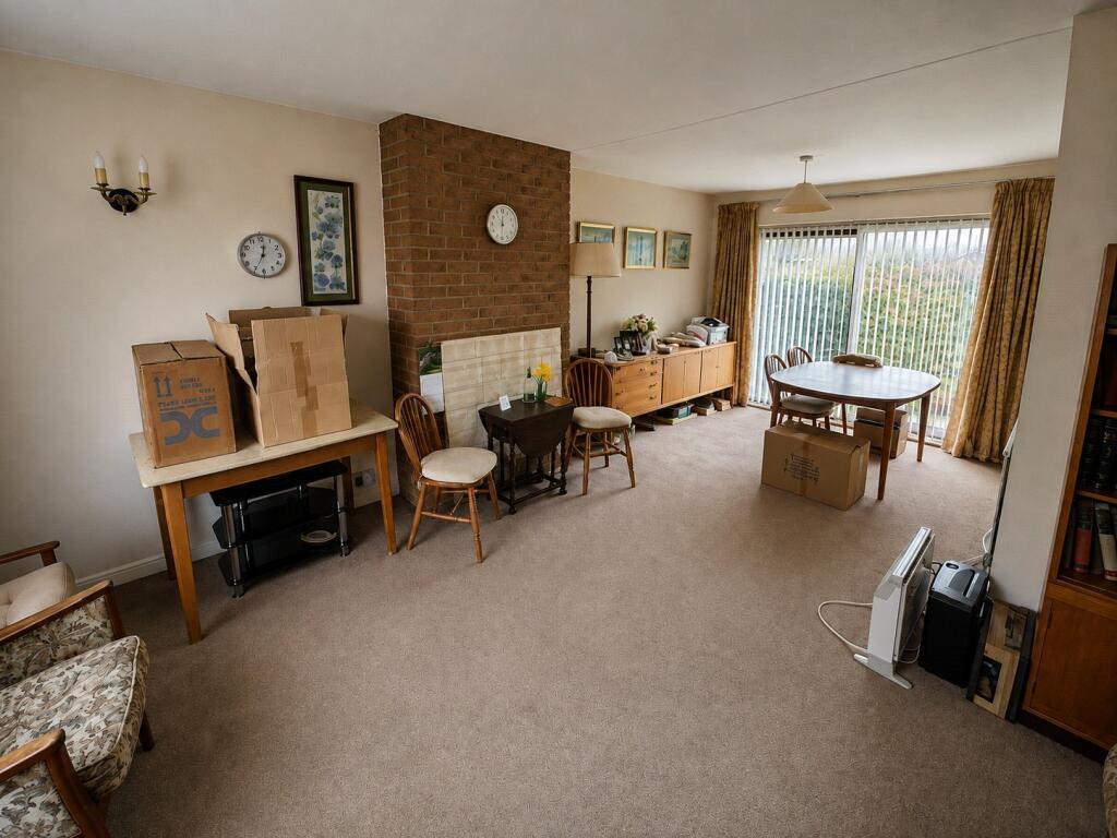 House in Surrey Heath, Surrey - View 3