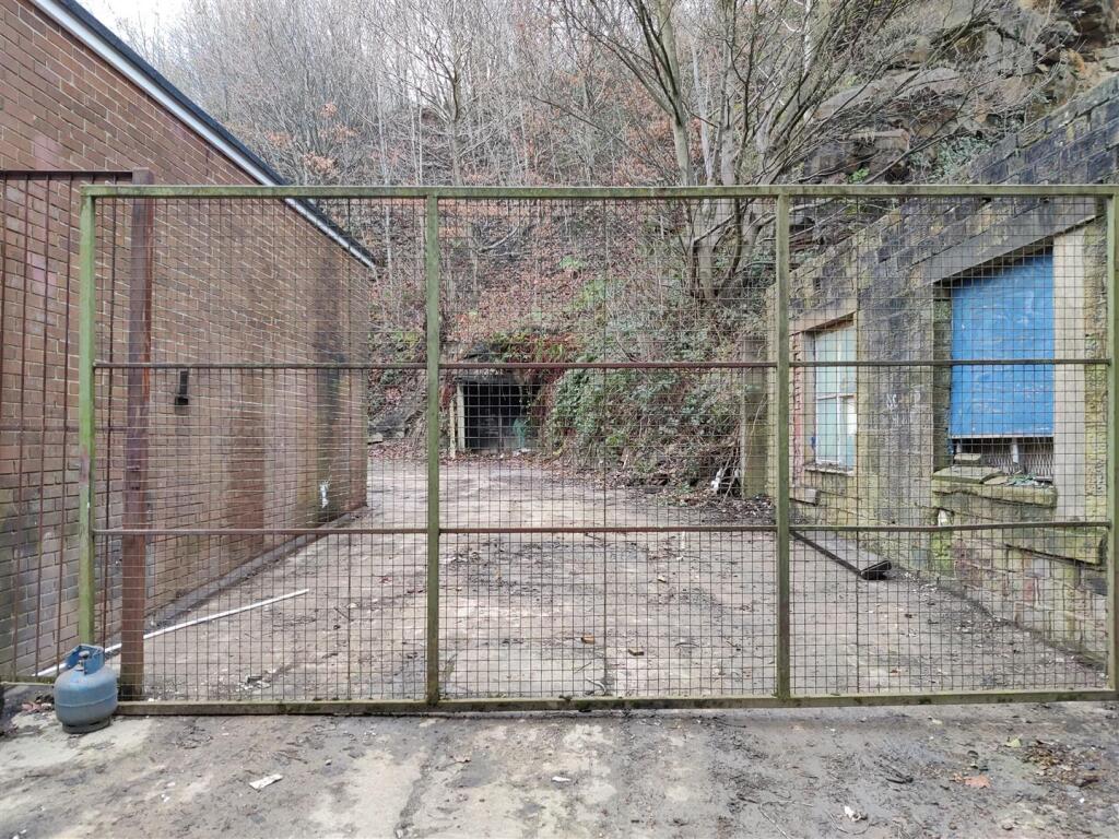 Main image of property: Storage Yard, Colne Valley Business Park, Linthwaite