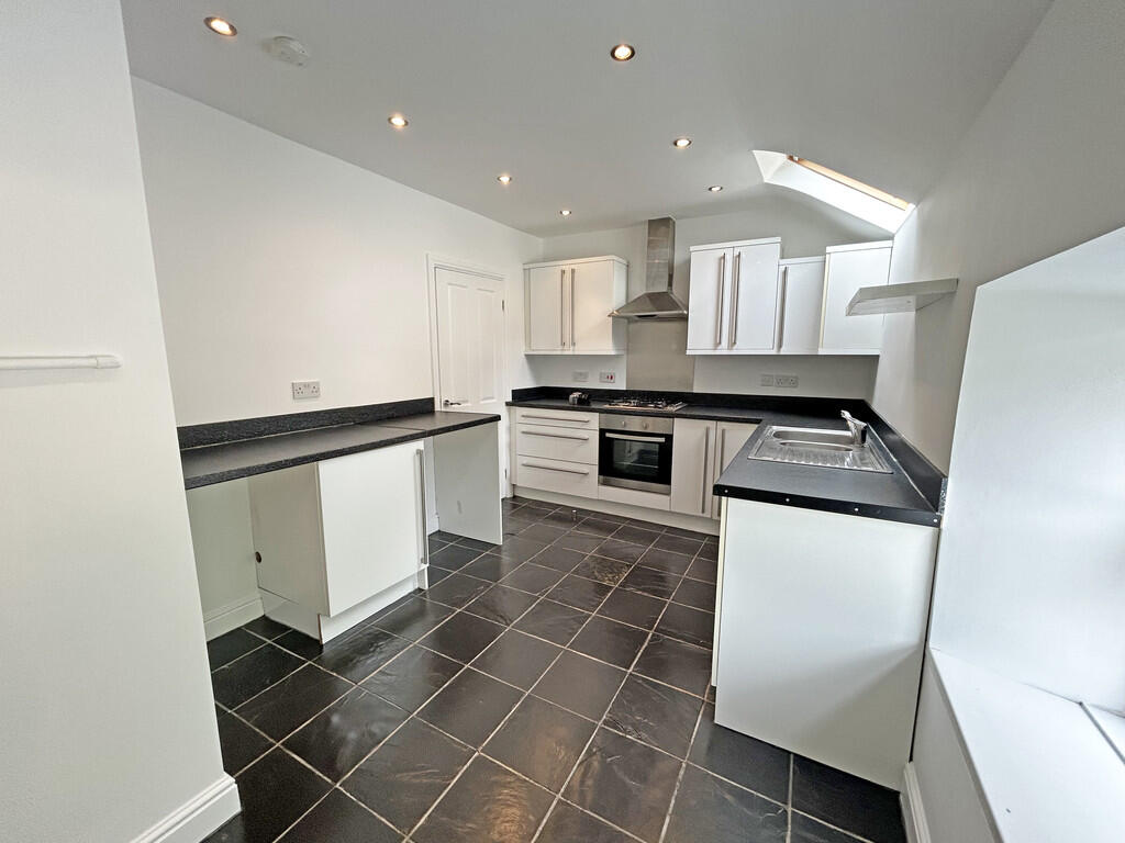 Apartment in Derby - View 4