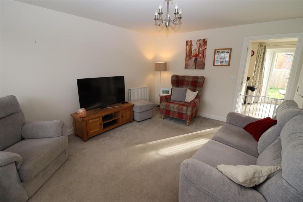 House in Hull - More