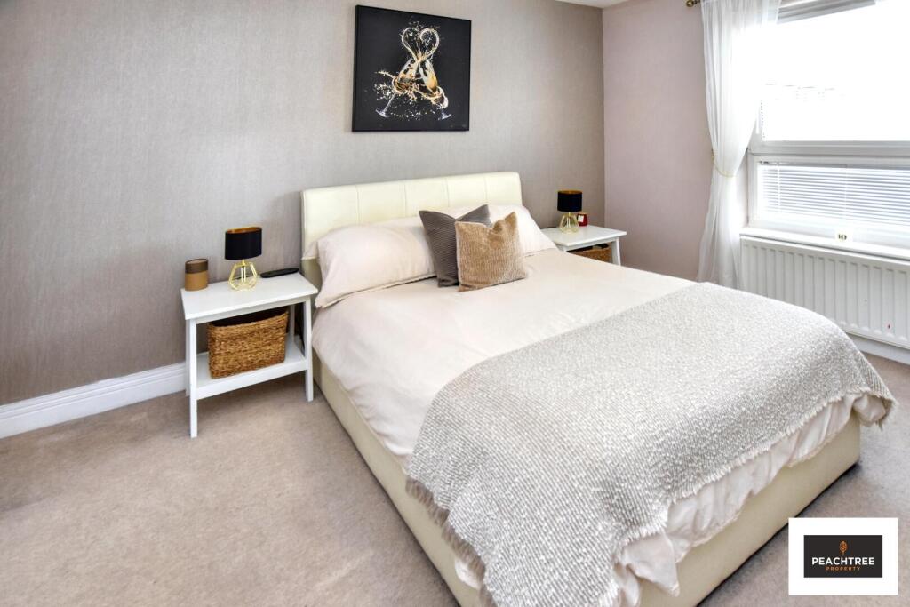 Apartment in Paisley - More
