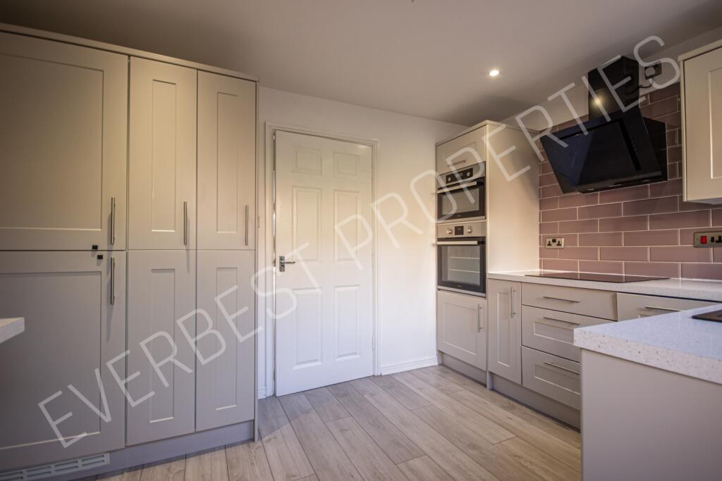 House in Newcastle upon Tyne - More