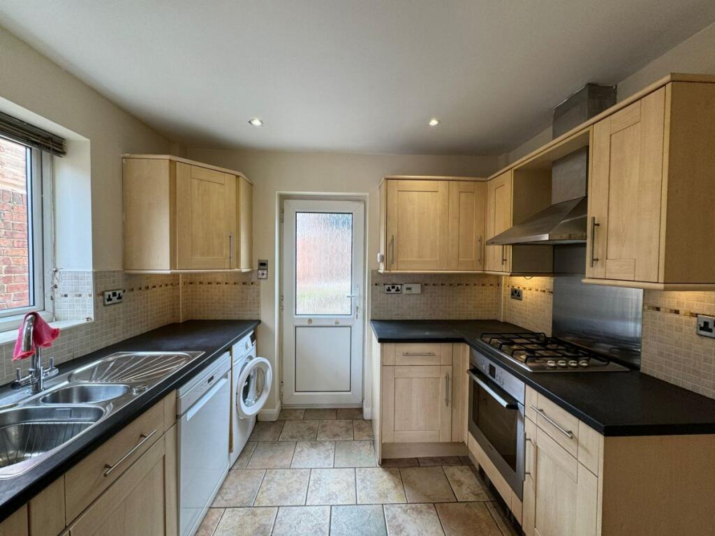 House in Hemel Hempstead, High Wycombe Community Board - View 5