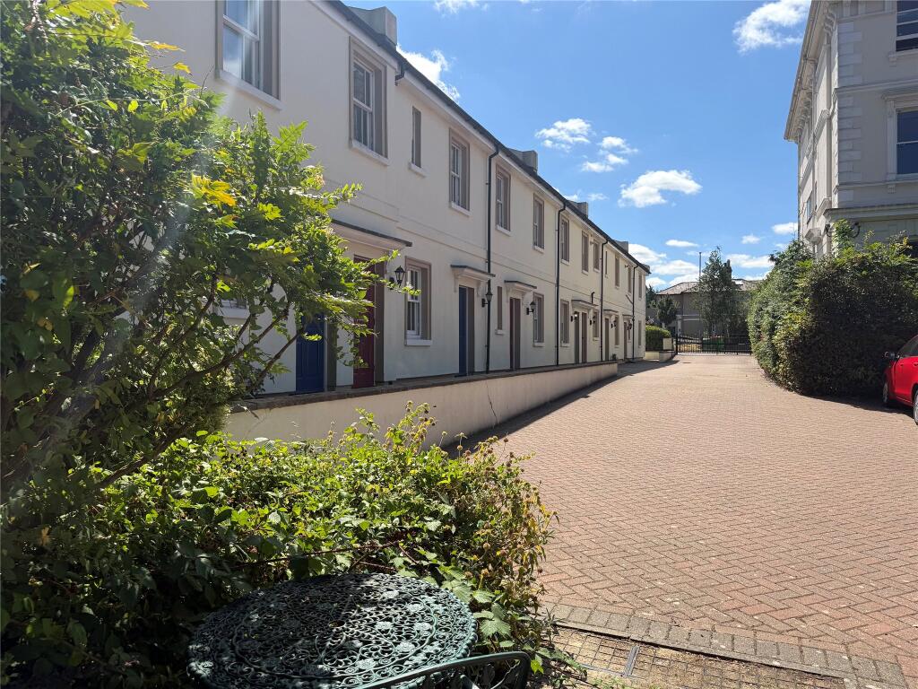 Main image of property: Grove Hill Road, Tunbridge Wells, Kent, TN1