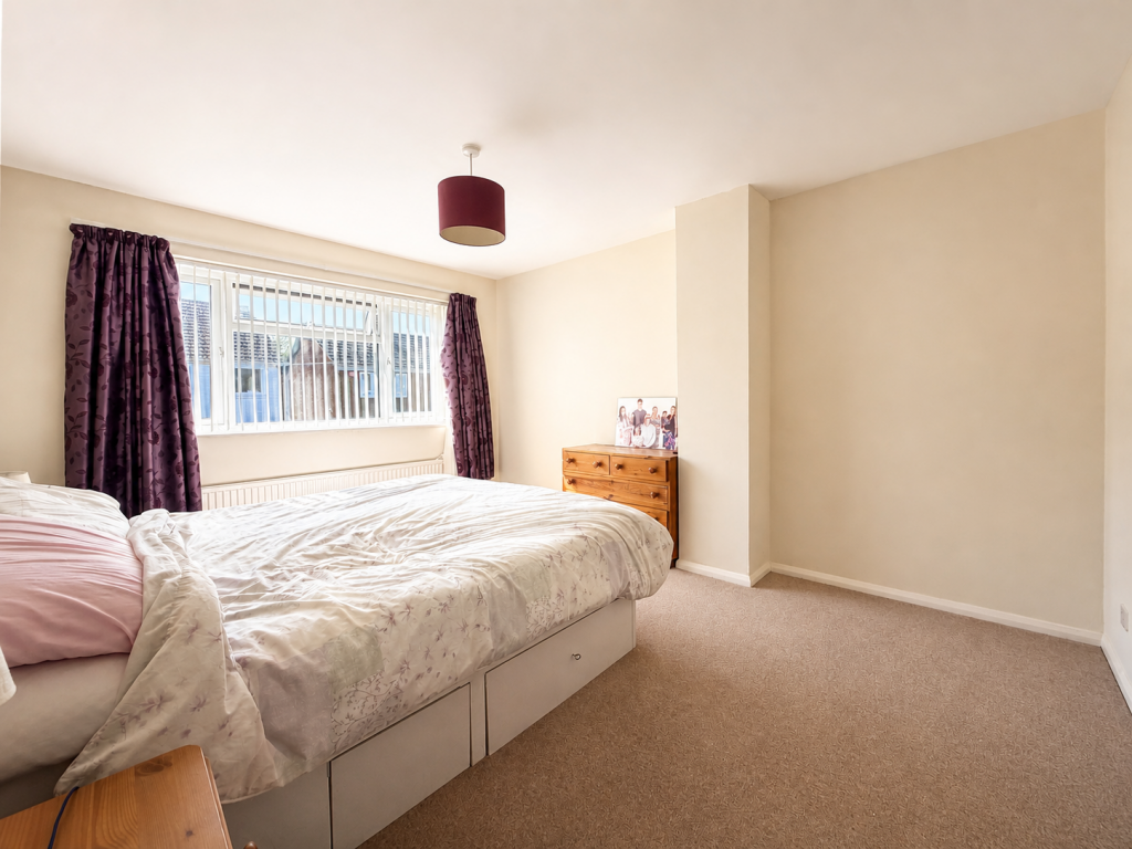 House in Dover, Eastry - More