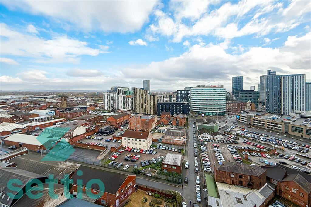 Apartment in Manchester, Strangeways - View 5