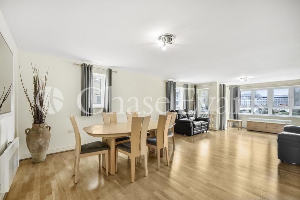 Main image of property: St. Davids Square, Isle Of Dogs, London, E14