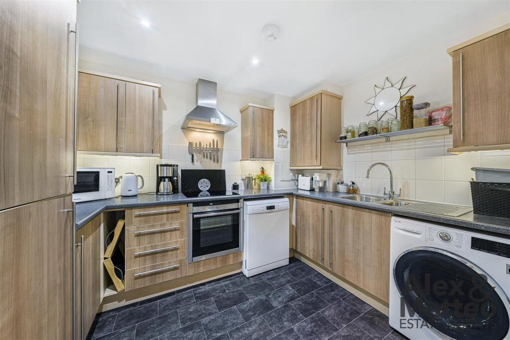 Apartment in London, South Bermondsey, Bermondsey - View 4