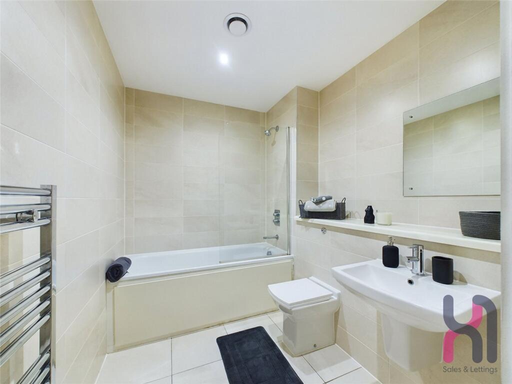 Apartment in Manchester - View 2