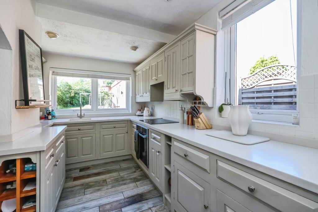 House in Ashfield, Hucknall - More