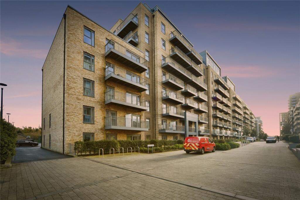 Main image of property: Beaufort Square, Colindale, NW9