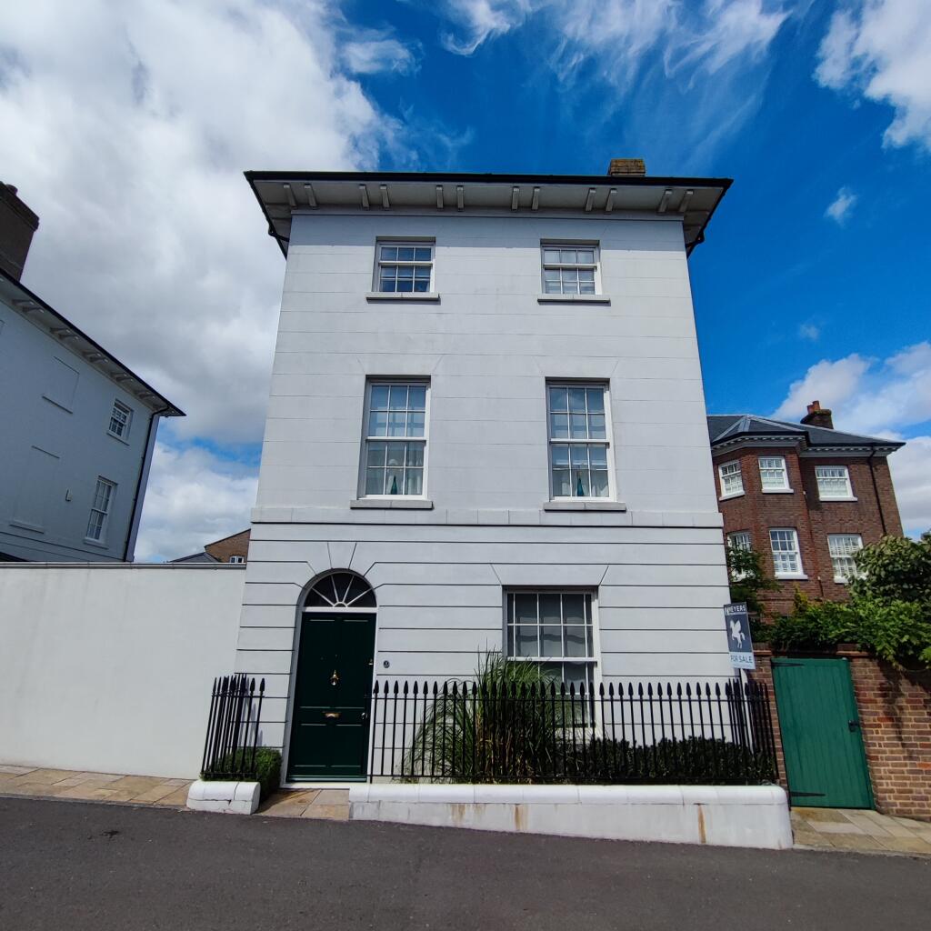 Main image of property: Reeve Lane
