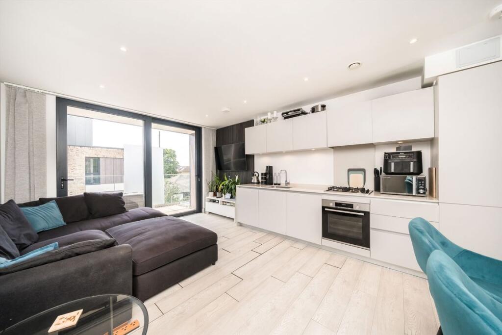 Indigo Square, Surbiton - View 3