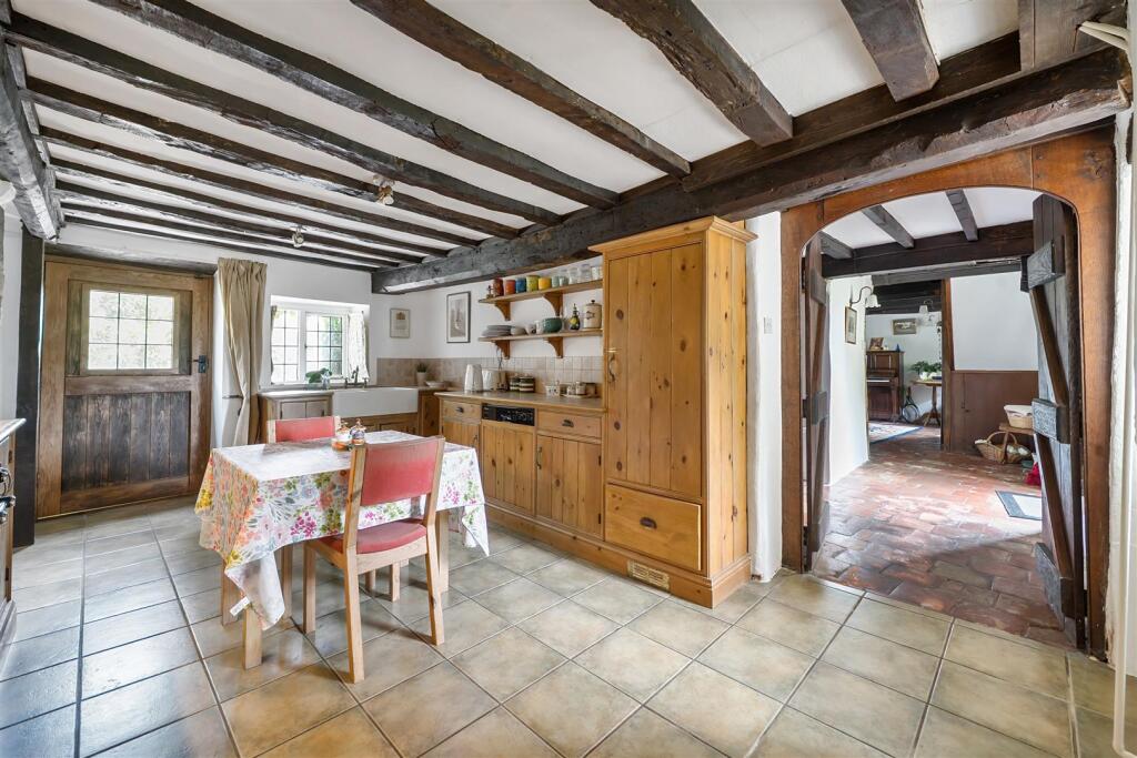 North Street, Haselbury Plucknett, Crewkerne photo 3