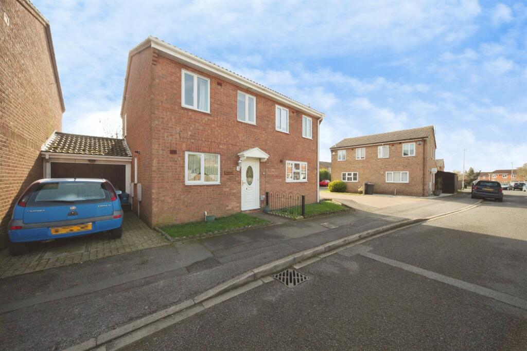 Main image of property: Laxton Close, Luton