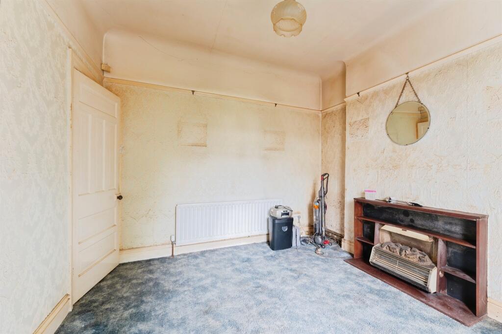 Briardale Road, Bebington, Wirral photo 4