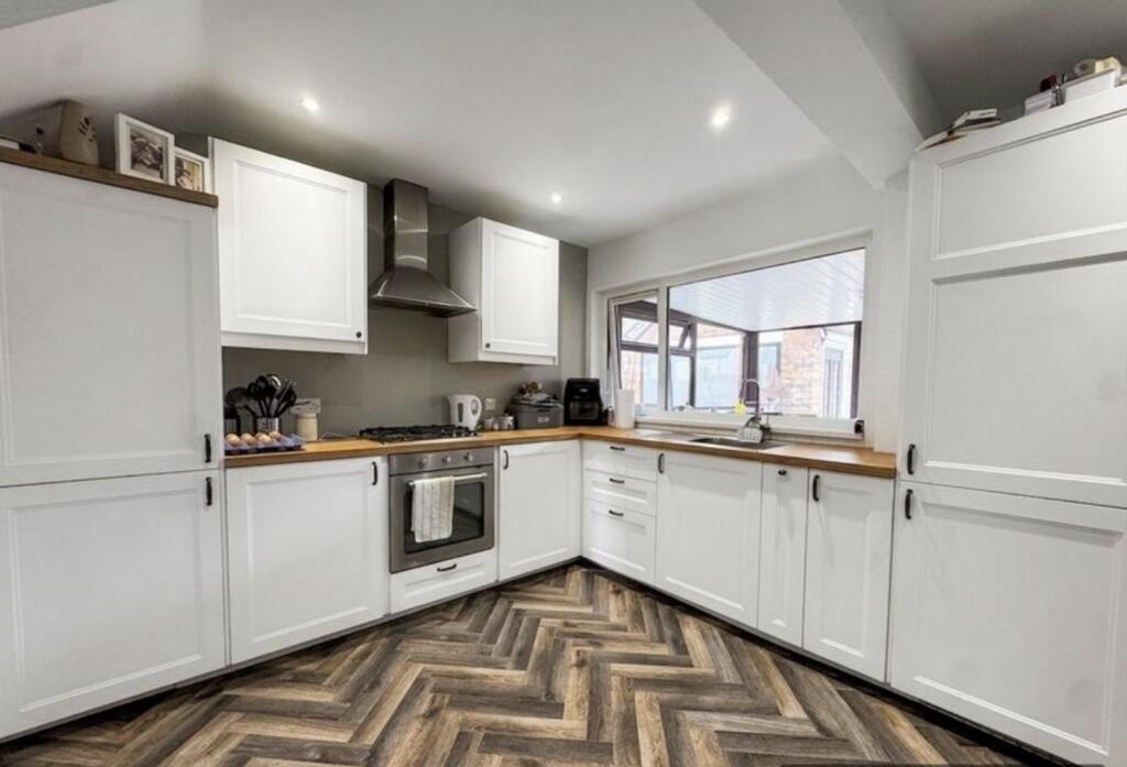 Apartment in County Borough of Belfast, Sliverstream, Ballysillan - More
