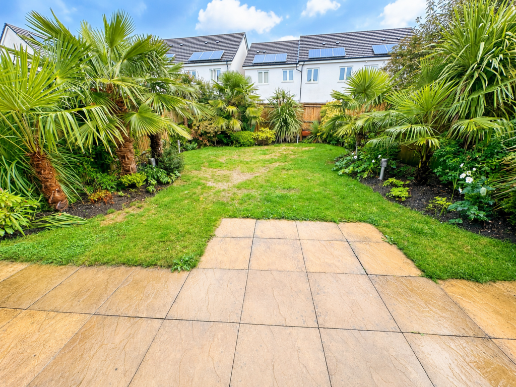 House in North West Leicestershire, Leicestershire - More