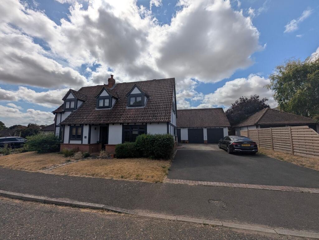 Main image of property: Stour Close, Saxmundham, IP17
