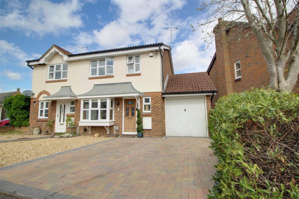 Main image of property: The Lawns, Farnborough, Hampshire, GU14