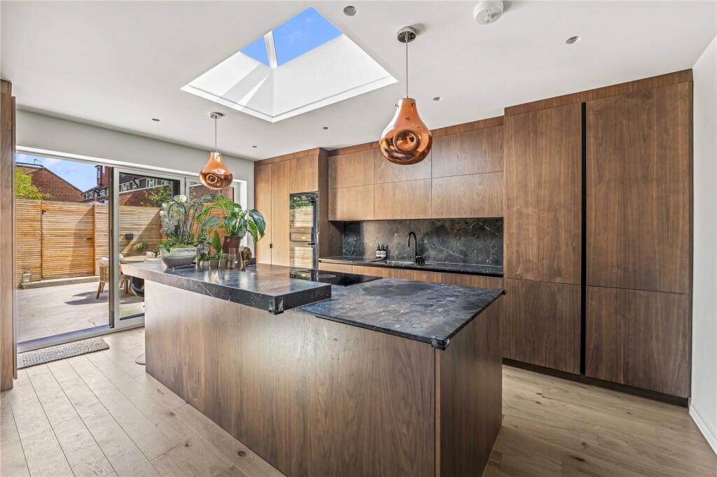 House in Twickenham, East Twickenham, Petersham - View 4