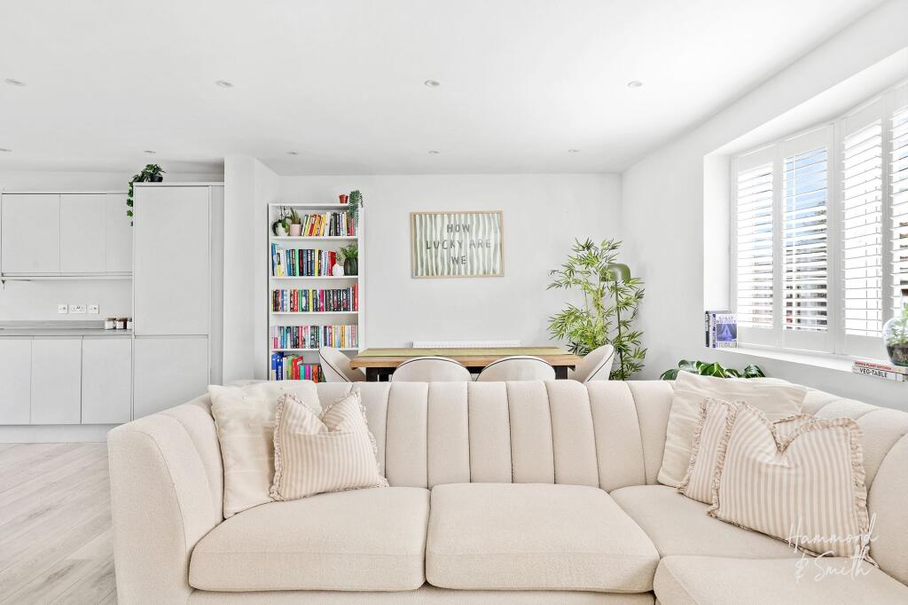 Apartment in Epping - More