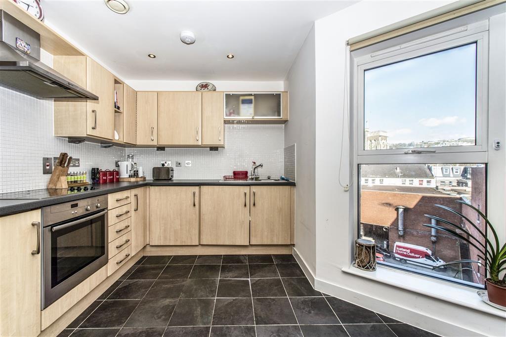 Apartment in Swansea, Mount Pleasant, Castle - View 5