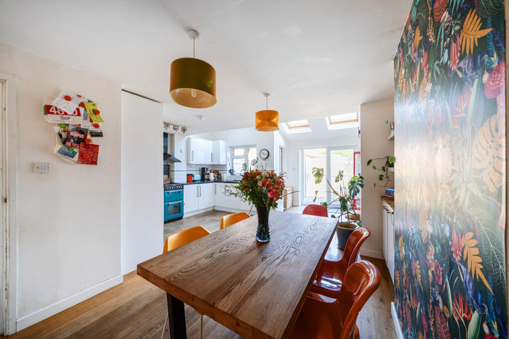 House in Oxford, Headington - More