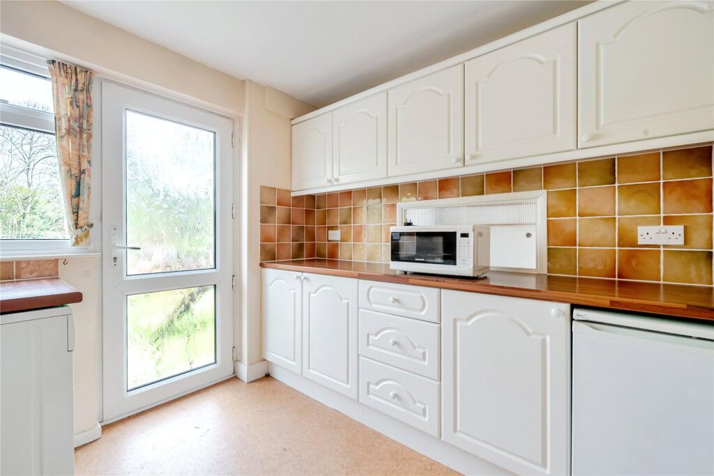 House in Waverley, Haslemere - View 3