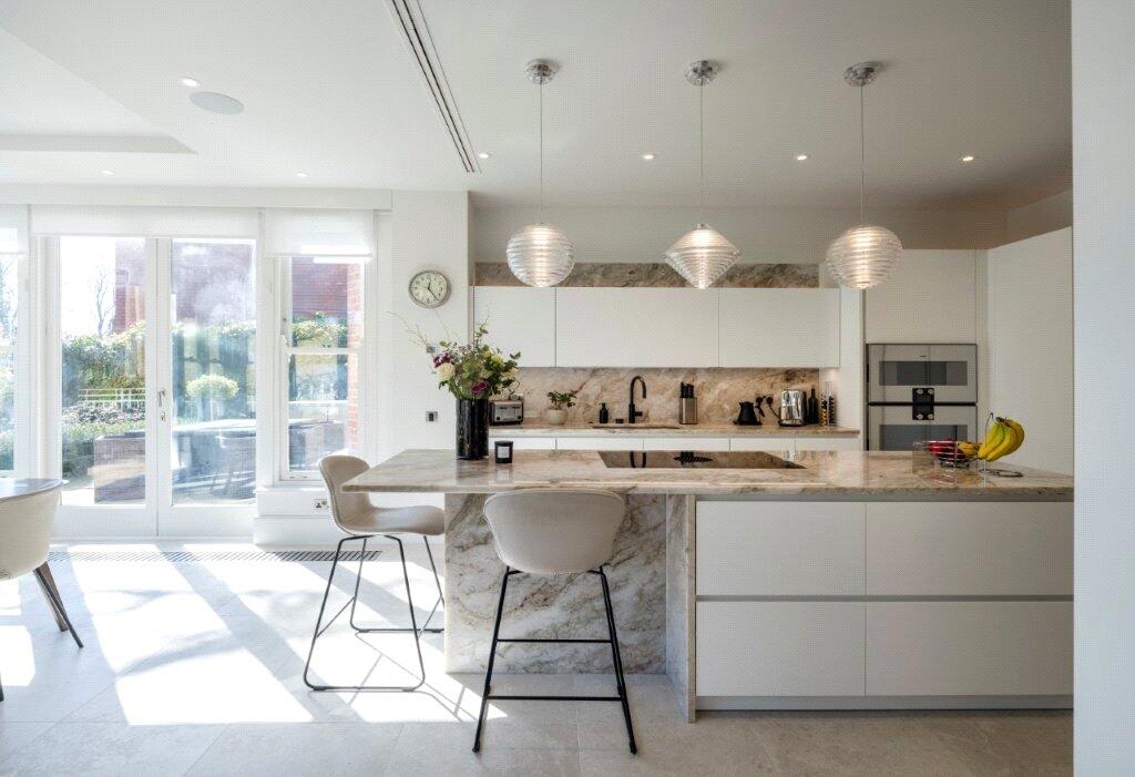 Apartment in London - More