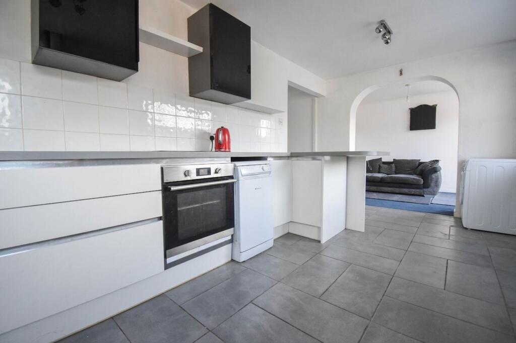 House in Oakley, Bedford - More